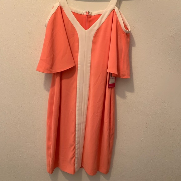 Vince Camuto Orange Red - Picture 2 of 8